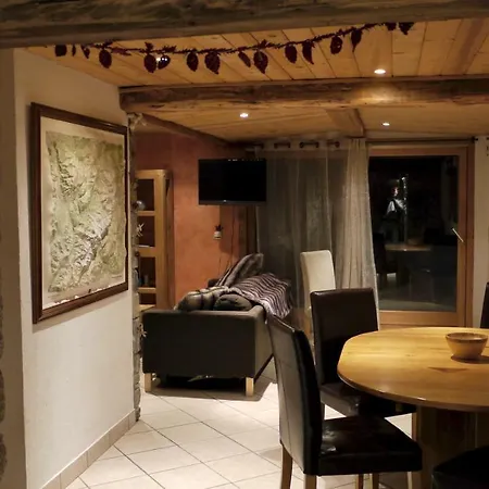 Chalet Chalet Champion 2 *